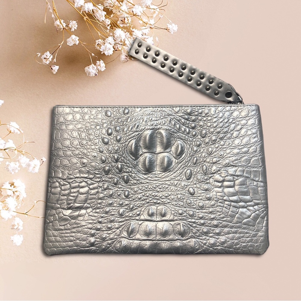 Fancy Clutch - Picture 4 of 8